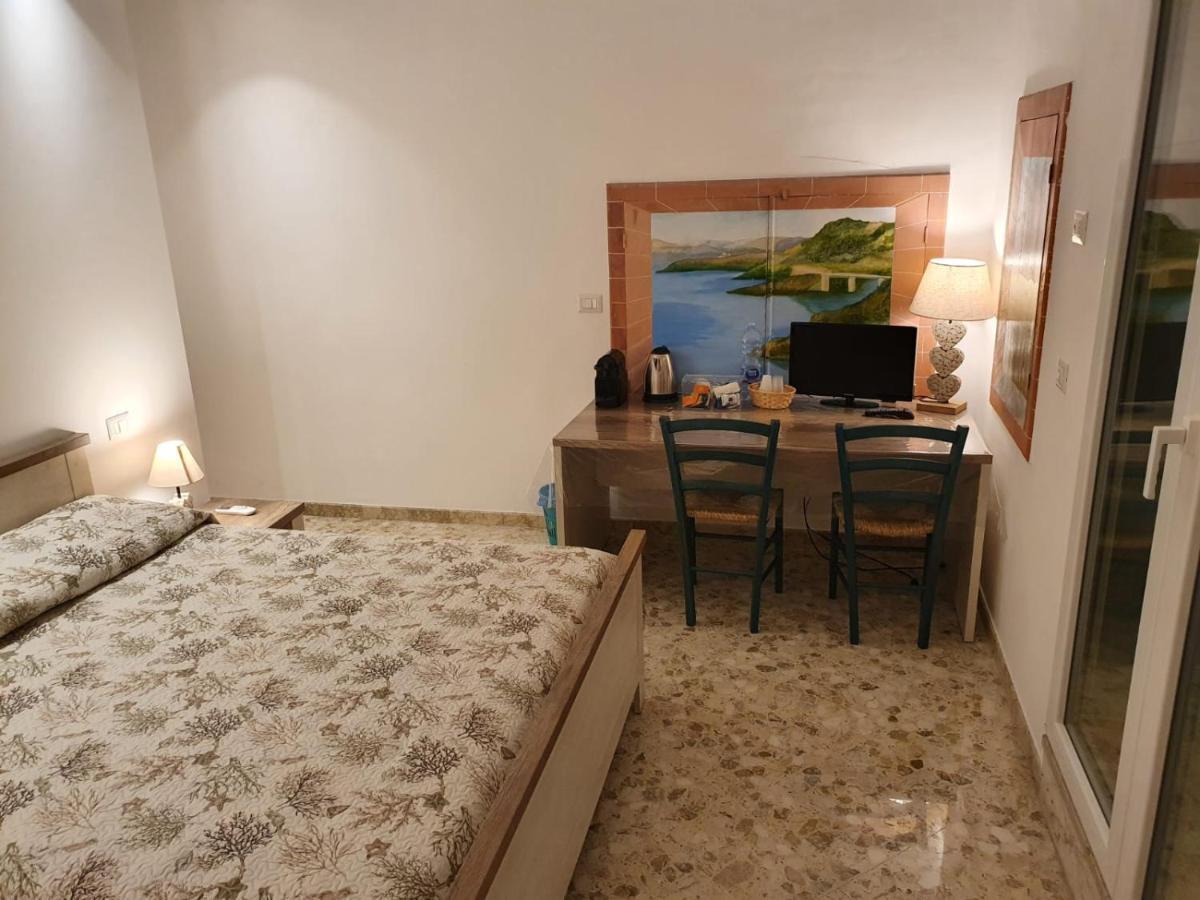 Stella Maris Bed and Breakfast Conversano Eksteriør billede