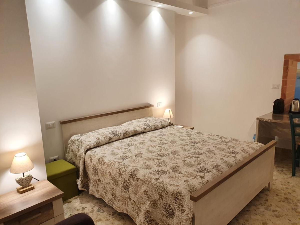 Stella Maris Bed and Breakfast Conversano Eksteriør billede